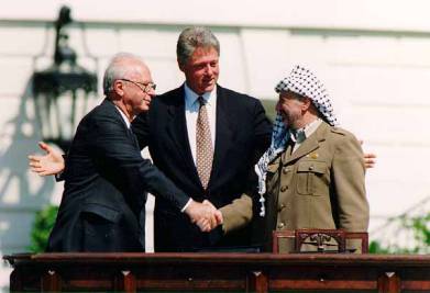 Bill Clinton, Yitzhak Rabin, Yasser Arafat at the White House in 1993